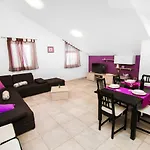 Apartment Gnjidic
