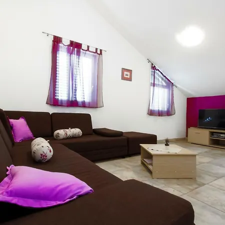 Gnjidic Apartmán *