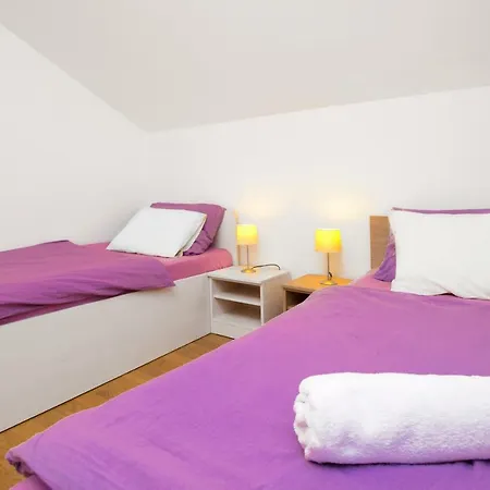 Apartment Gnjidic *